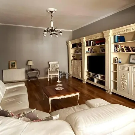 Bright & Spacious Blloku Flat Apartamento