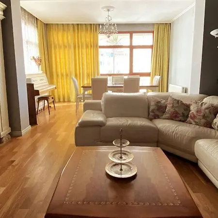 Bright & Spacious Blloku Flat Apartamento