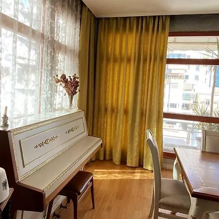Bright & Spacious Blloku Flat * Tirana