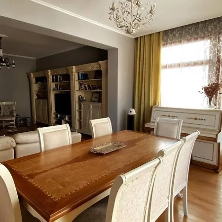 Bright & Spacious Blloku Flat Διαμέρισμα *